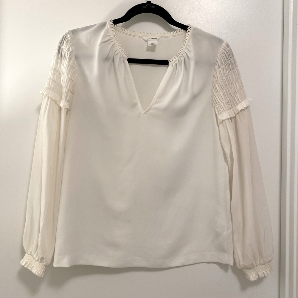 Club Monaco blouse. White. Size XS
